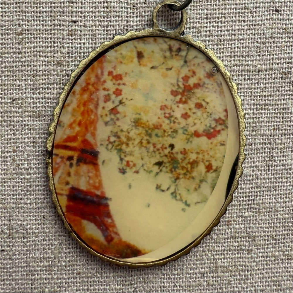 Eiffel Tower pendant